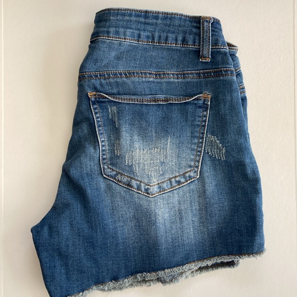 Rue21 | Women’s Distressed Jean Shorts - Picture 3 of 5